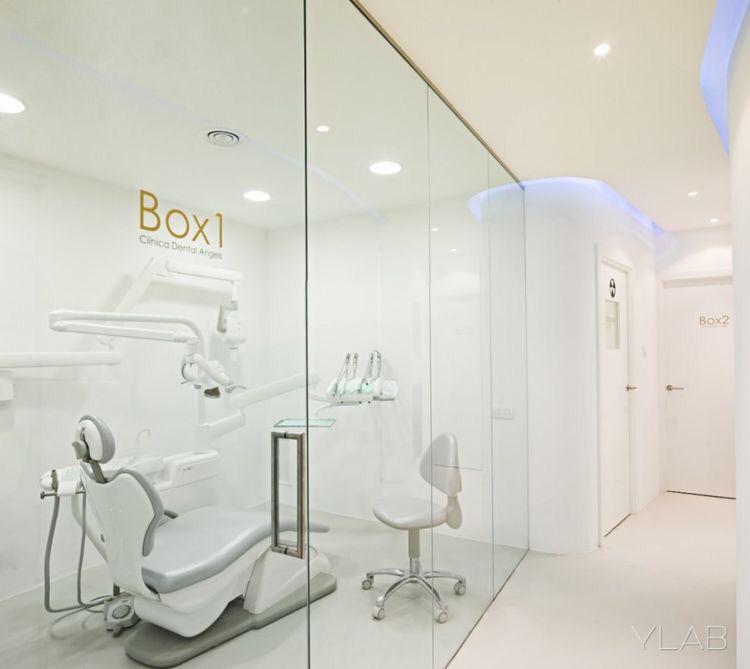 طراحی داخلی کلینیک دندانپزشکی در بارسلونا اسپانیا